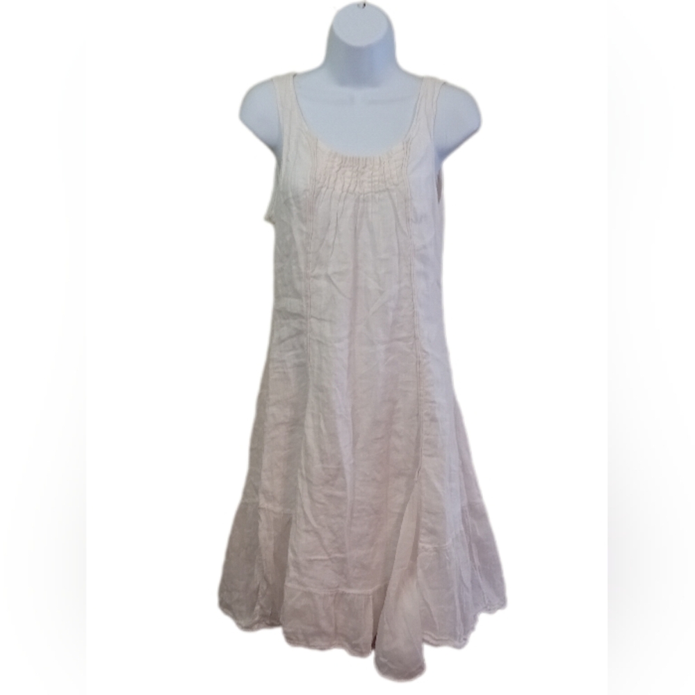White Sleeveless Dress